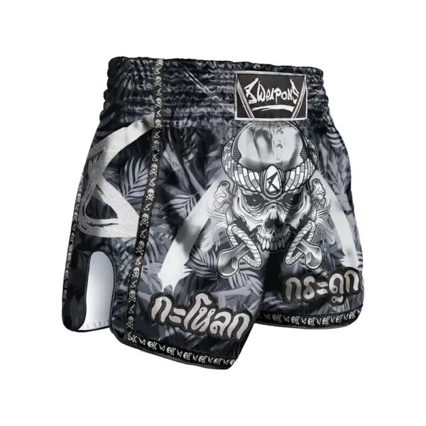 8 WEAPONS spodenki Muay Thai Bone Island czarne