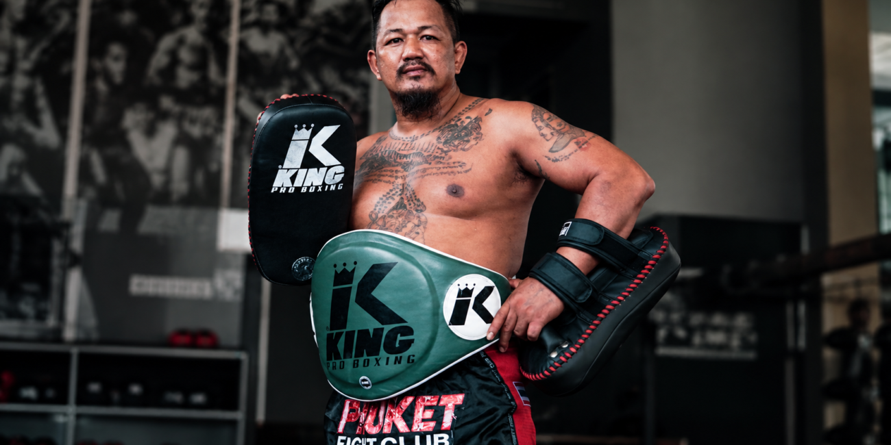 Czarne tarcze treningowe PAO King Pro Boxing